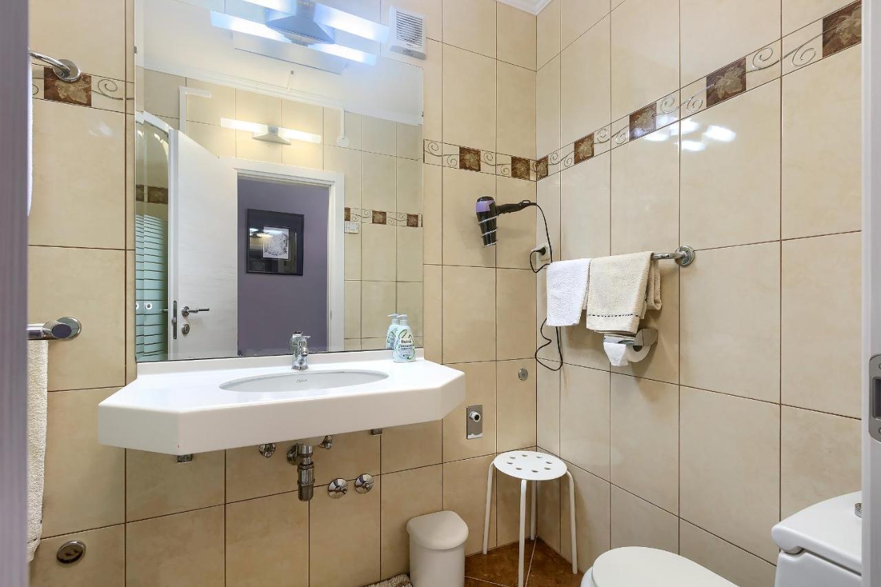 Apartment Palm View II Ровин Екстериор снимка